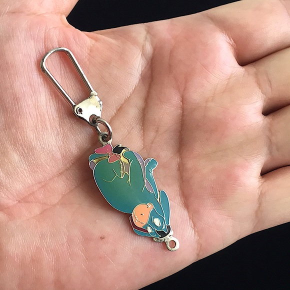 🖤Disney💕EEYORE keychain - Picture 2 of 9